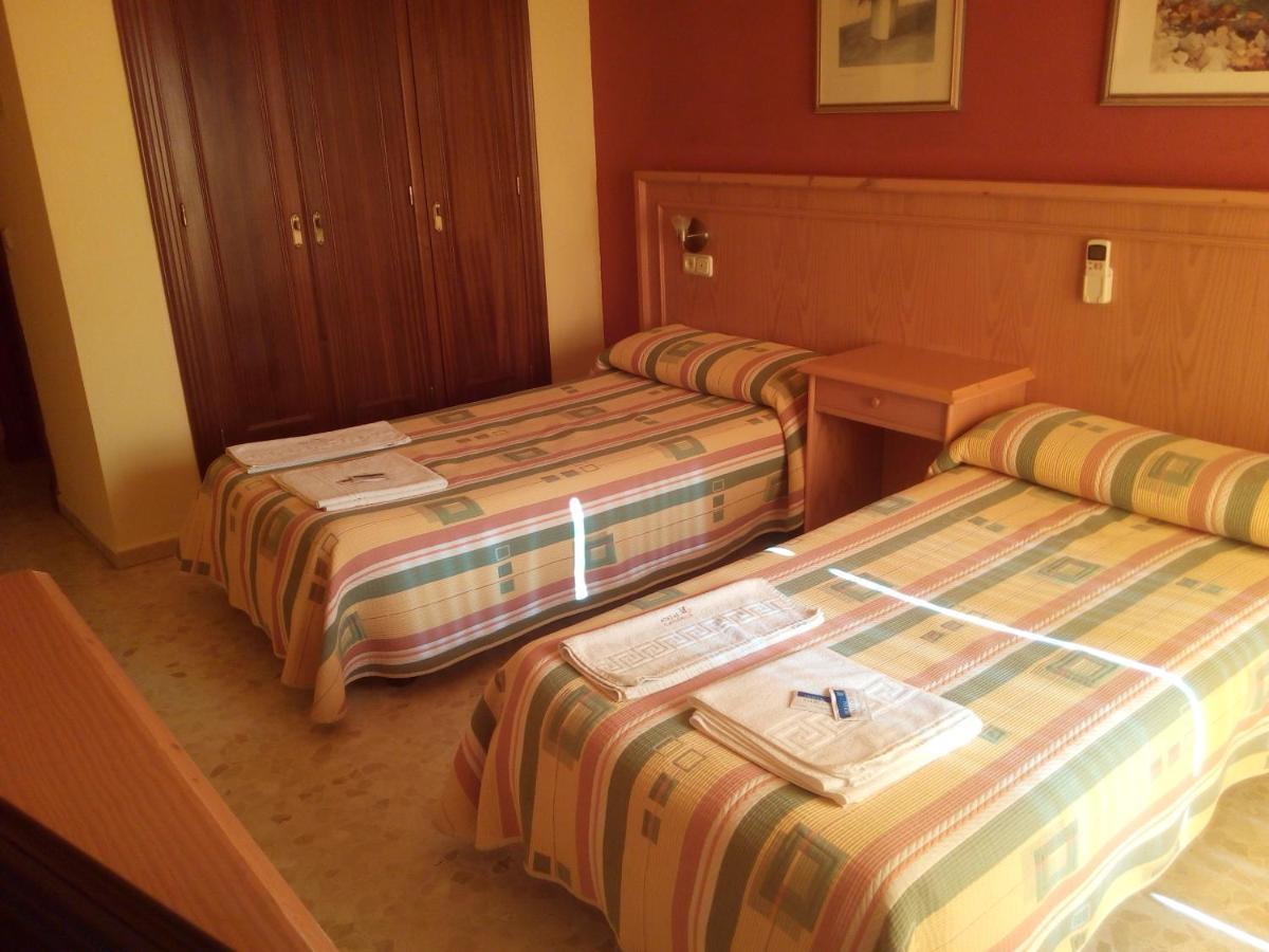 Hostal Carlos III El Ejido Eksteriør bilde
