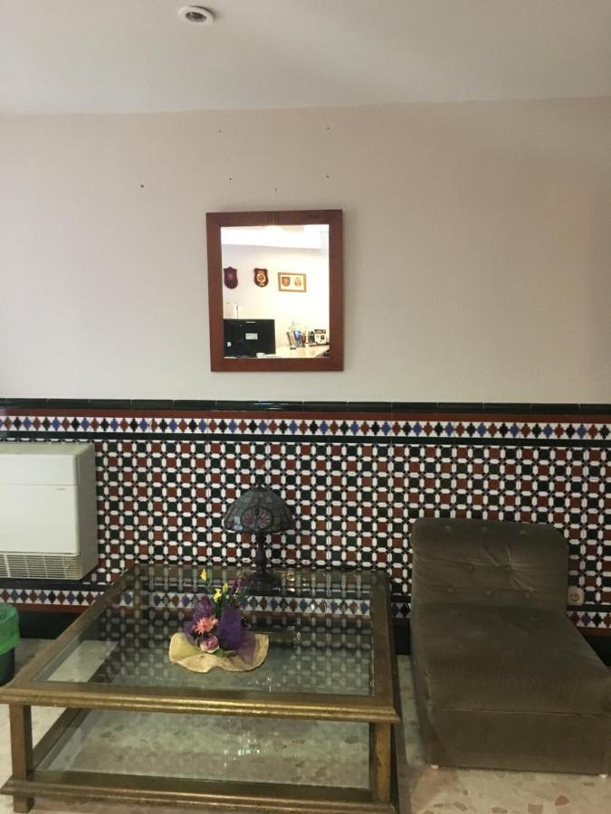 Hostal Carlos III El Ejido Eksteriør bilde
