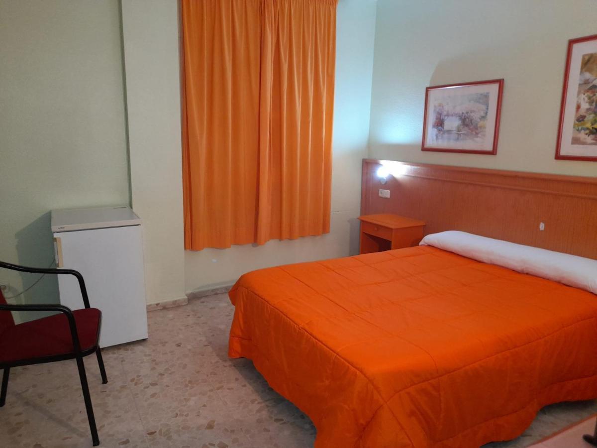 Hostal Carlos III El Ejido Eksteriør bilde