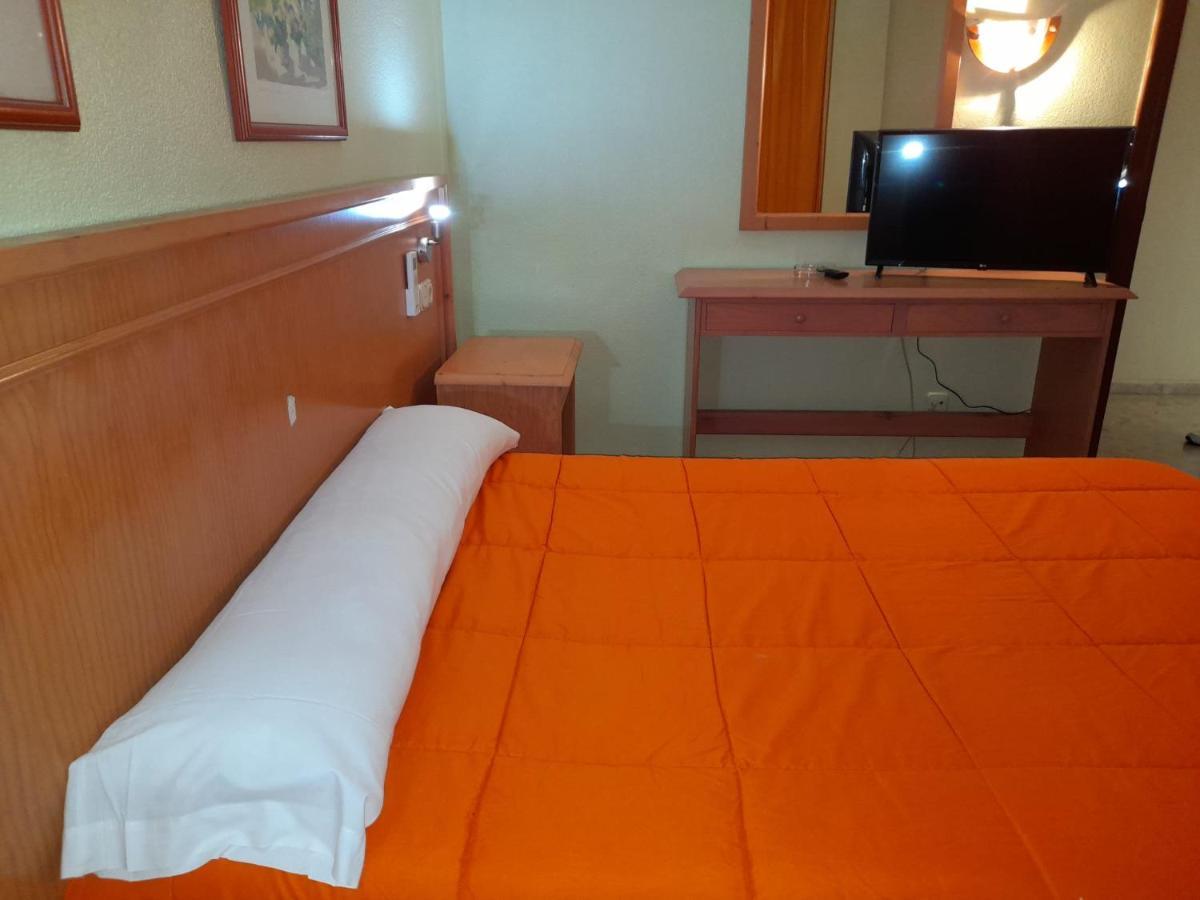 Hostal Carlos III El Ejido Eksteriør bilde